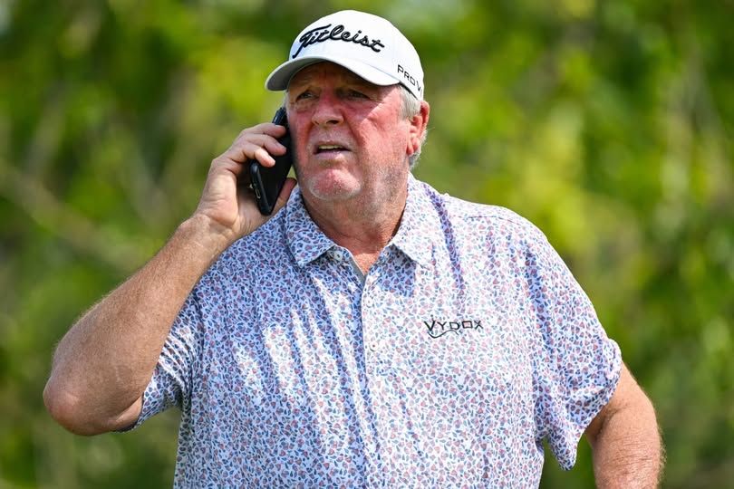 Mark Calcavecchia buiten gegooid op Augusta National  - Blog