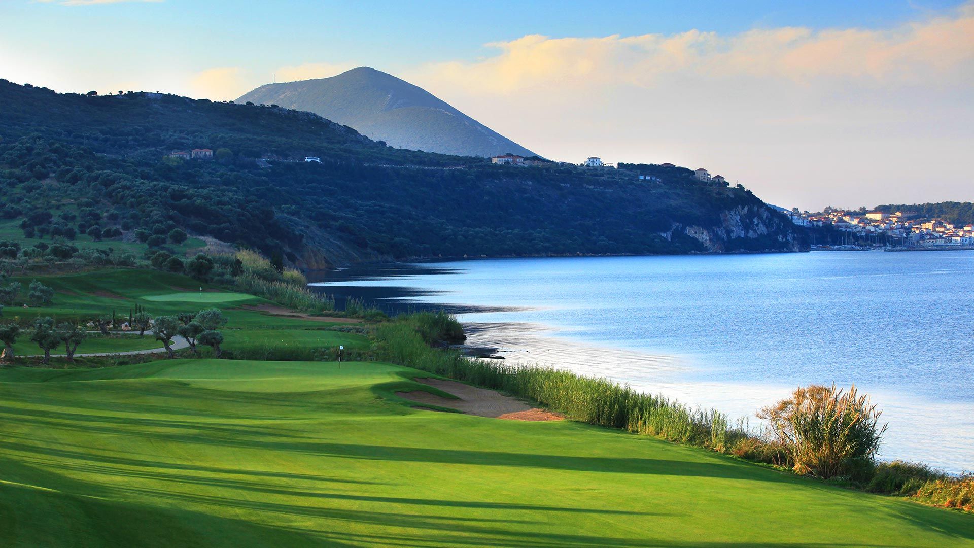 Leading  Courses dropt Costa Navarino als beste golfresort in Europa - Blog