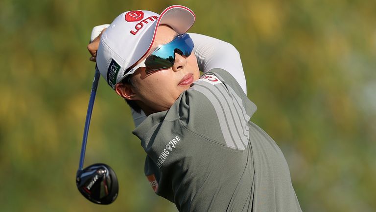 Hyo Joo Kim duikt laag en voorbij Nelly Korda - Blog