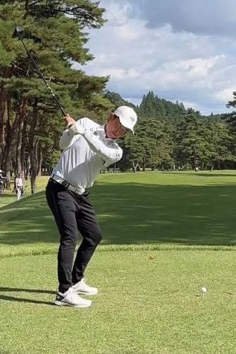 Kota Kaneko en zijn “no look swing”