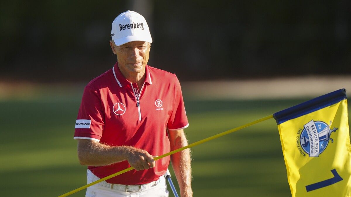 Vier leiders in Senior PGA Championship