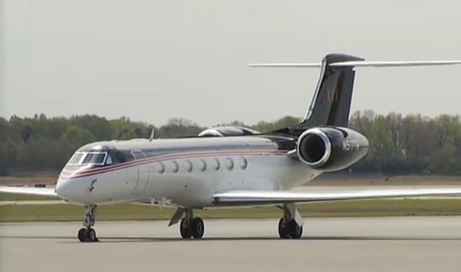 Privéjet van Tiger Woods in Zurich geland - Blog