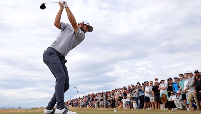 Cam Young en zijn rustmoment in de backswing