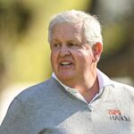 Colin Montgomerie veroordeelt het trage spel op The Open