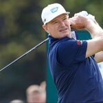 James Meyer de Beco en Matthis Besard nemen het tegen Ernie Els op