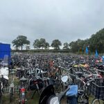 In Nederland kom je met de fiets