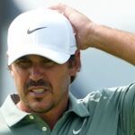 Brooks Koepka helemaal weer in de armen gesloten