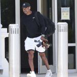  Tiger Woods is terug thuis